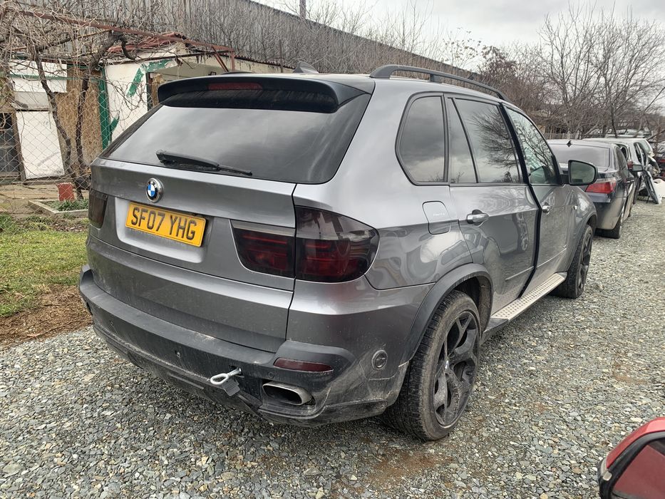 Продаваме на части бмв х5 е70 4.8ис bmw x5 e70 4.8is.