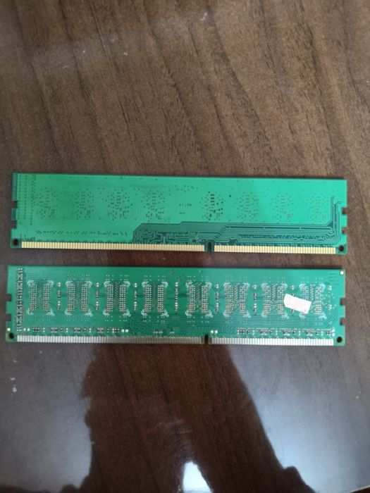 Оперативный памить, DDR3 (2x2)4gb.   СРОЧНО