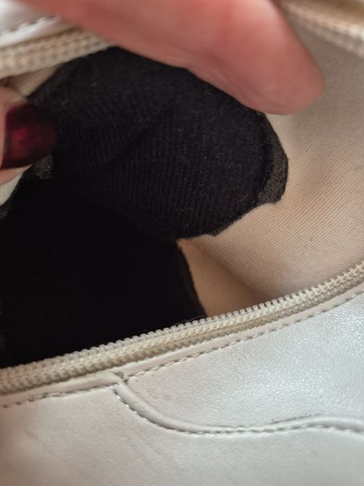 Свeтло бежови боти,