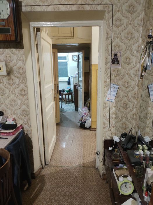 Под нежилое, 2 комнатная квартира, продажа