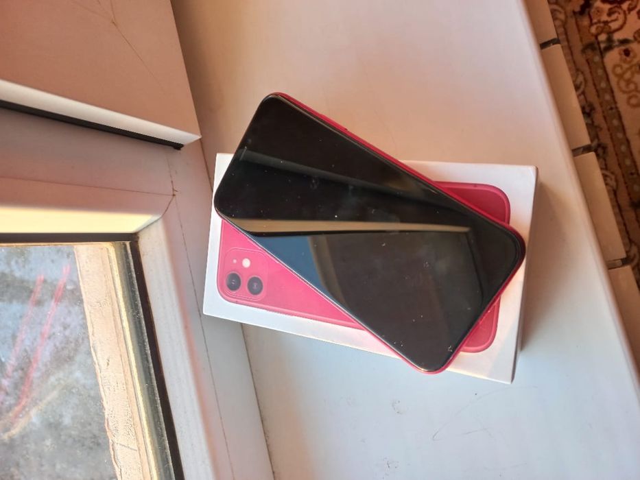 iPhone 11 (Product RED), 128GB, 100%!