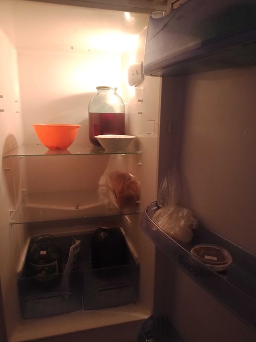 Продам холодильник,стиральную машинку