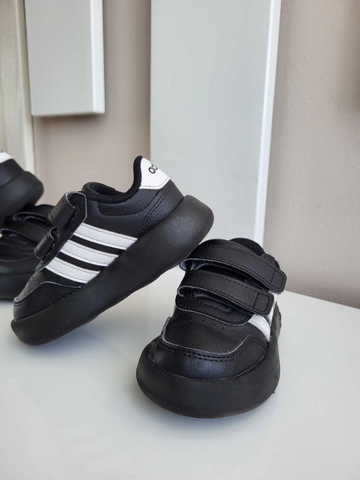 Детски маратонки adidas 23 номер