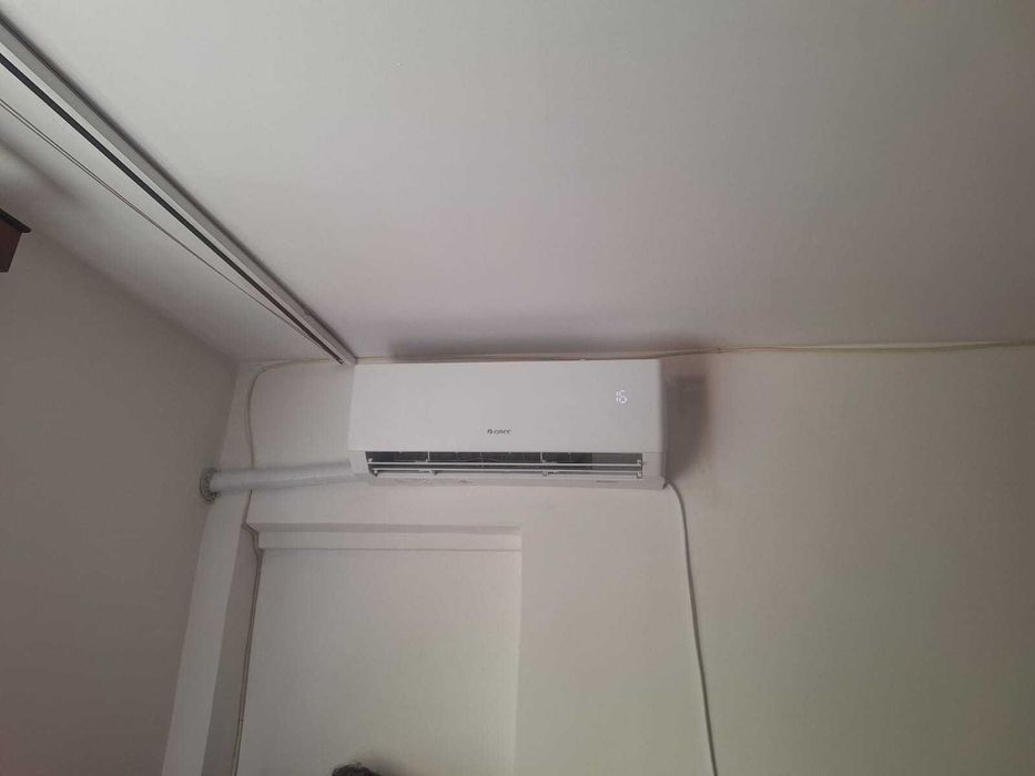 Montare/demontare aer ,igienizare ,incarcare freon ,service