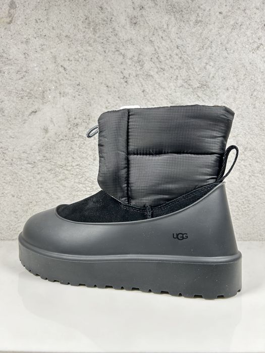 UGG Classic Maxi Toggle Boot Black