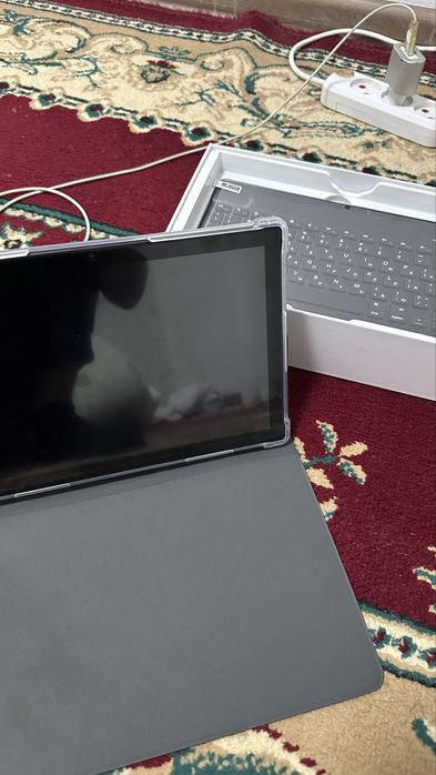 Планшет и мини ноутбук