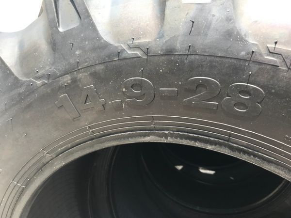 Cauciucuri noi la preturi avantajoase 14.9-28 cu 8PLY si garantie XYT8