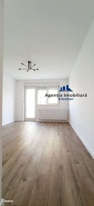 Apartament cu 3 camere de vânzare zona străzii Careiului