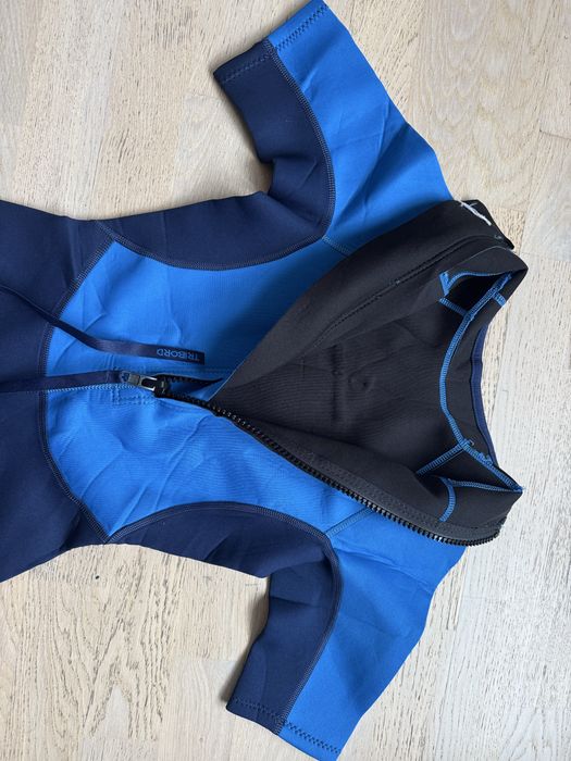 Costum neopren Tribord