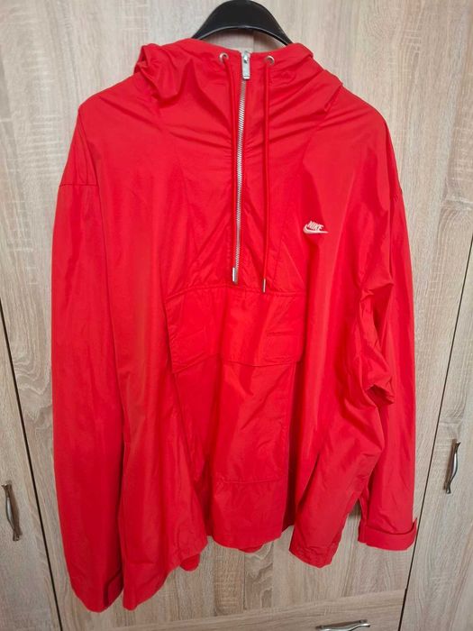 Яке тип ветровка NIKE XL