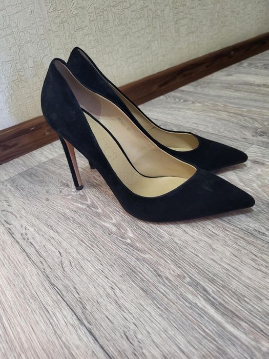 Туфли Vitacci новые в отличном состоянии