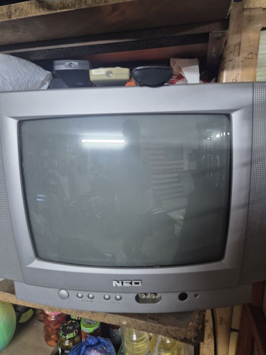 Телевизор LG 21 инча 30 лв