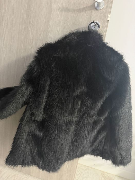 Vând haină de blană artficială