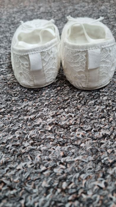 Pantofi albi H&M 23