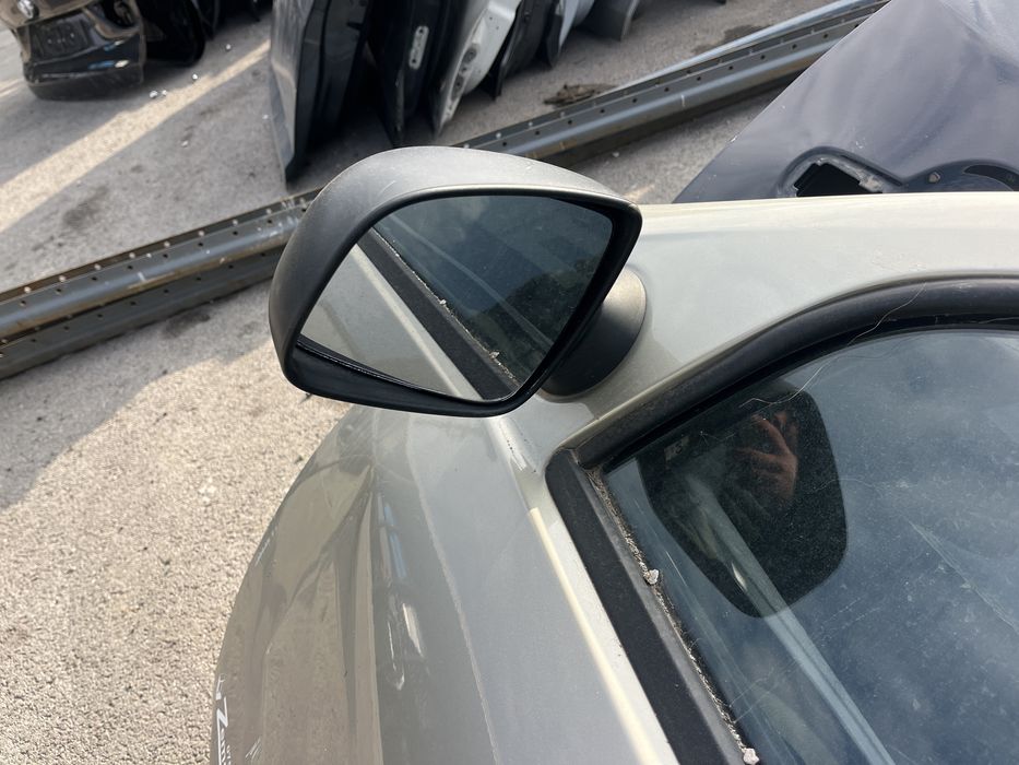 Врата,огледало Dacia Duster 2012г