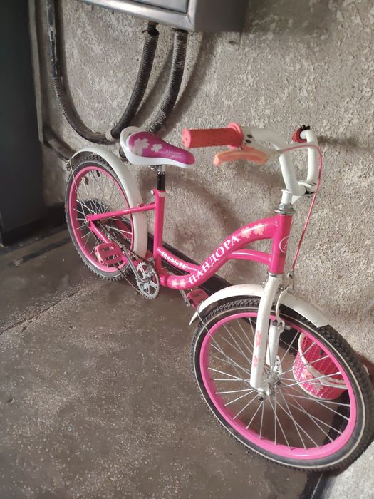 Bicicleta de fete roz