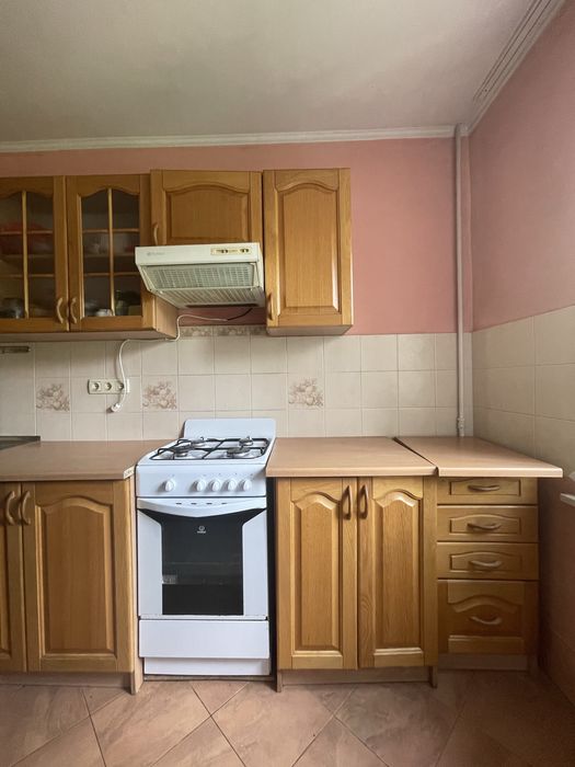 Продаю кухонный гарнитур