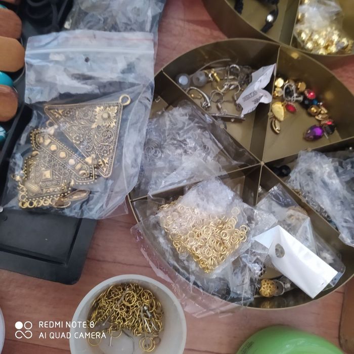 Milliy taqinchoqlarga aksessuarlar