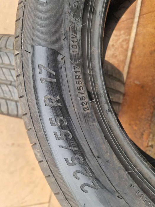2 Michelin R17 225/55 Летни гуми  DOT1125