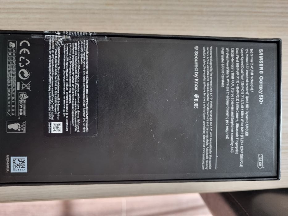 Vand vand telefon samsung s10 + in stare f buna