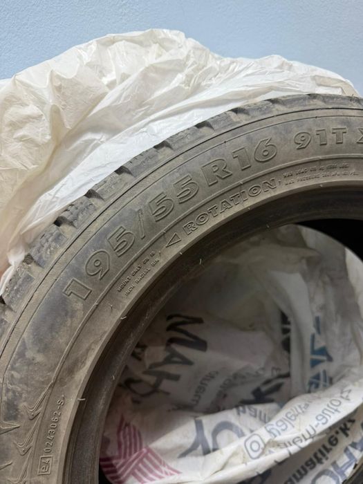 Зимние шины б/у 16 размера