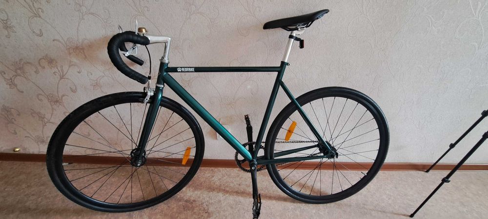 Фирменный велосипед продам  торг не интересует