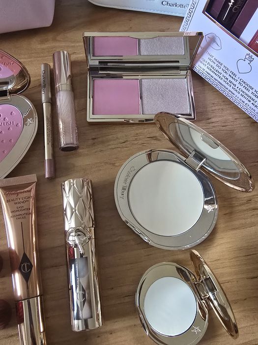 Оригинална козметика на Charlotte Tilbury