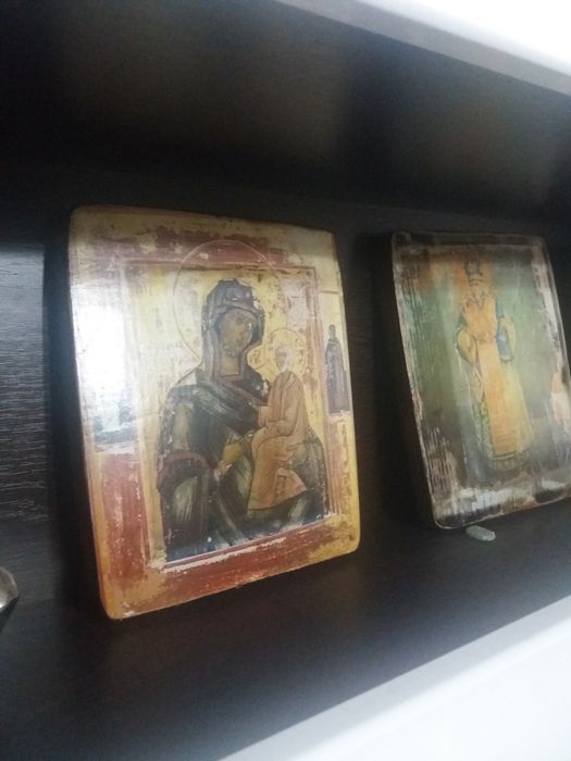 Иконы стариные!!!