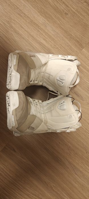 Salomon 42 и 46 1/3, и Burton 42,  42.5, 43 и 44 номер