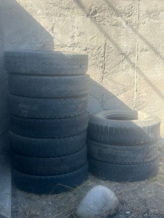 Шины на камаз(использованные)
