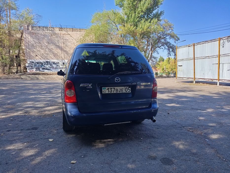 Продам Мазда MPV