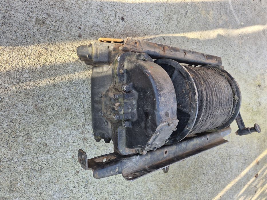 Troliu fontă (Capestan) nou