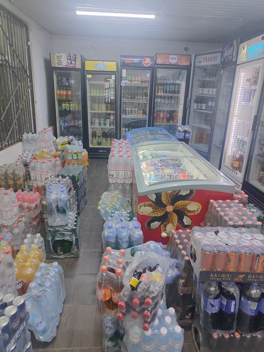 Задаётся магазин в аренду