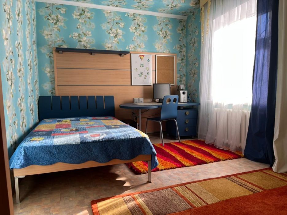 Детская мебель из натурального дерева