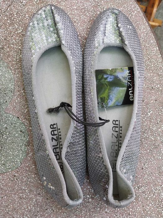 Нови ниски маркови обувки