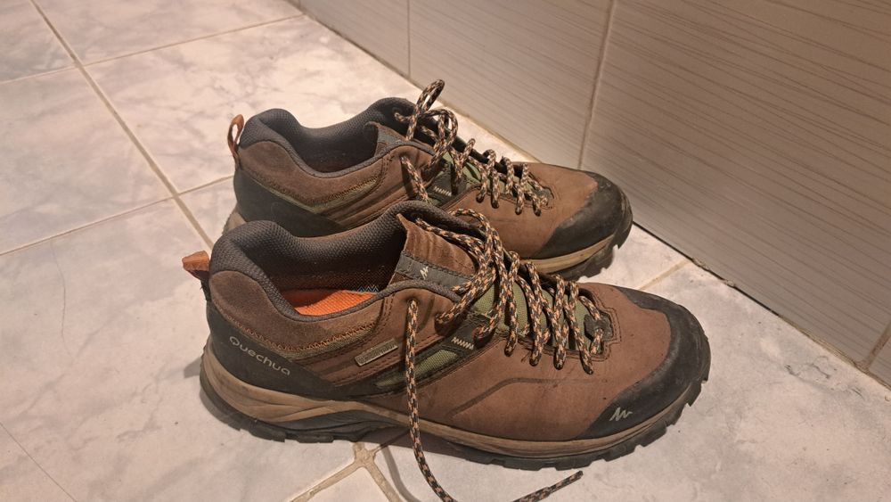 Bocanci drumeție Quechua