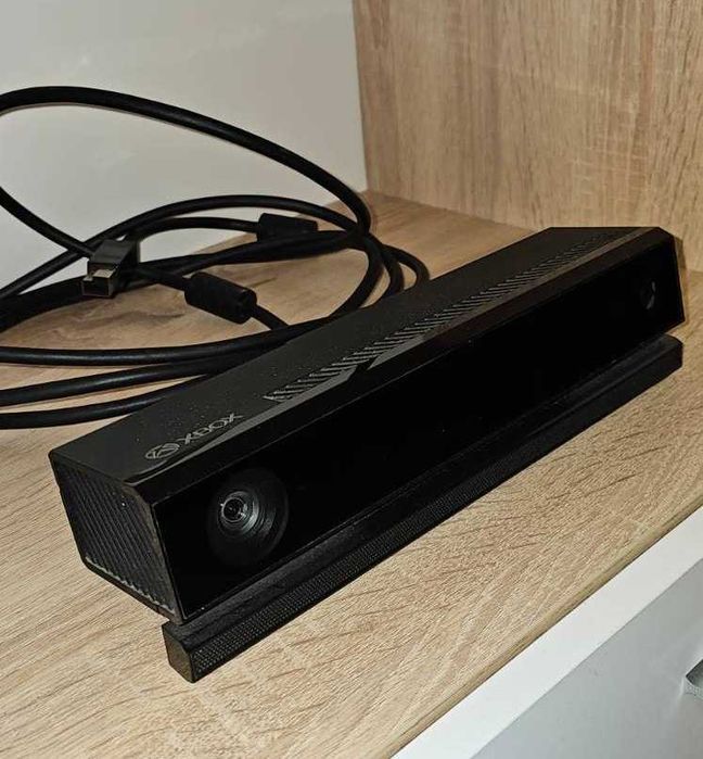 Оригинален Xbox One Kinect със захранващ адаптер