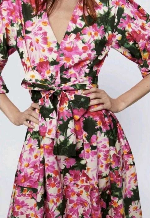 Zara флорална рокля