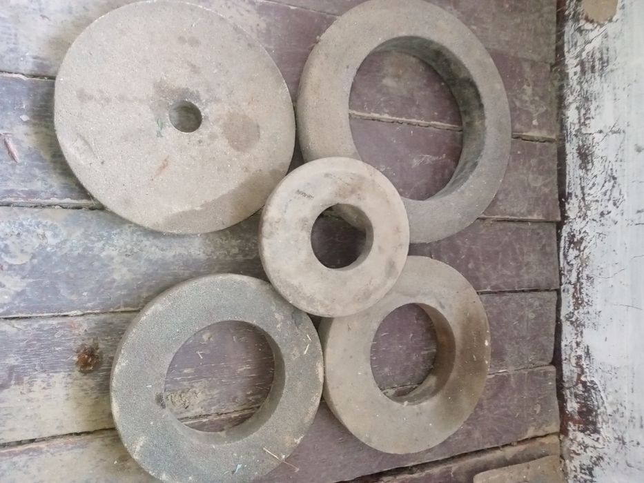 Чарх тошлар сотилади