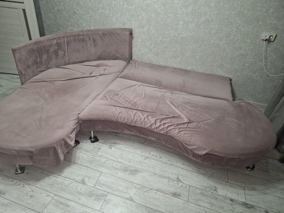 продам срочно диван