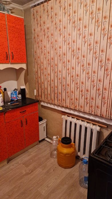 продам 3 -х  квартиру, светлая, теплая
