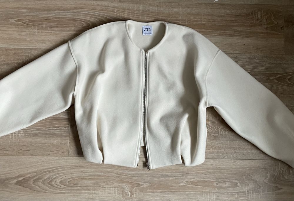 Суичър  на ZARA