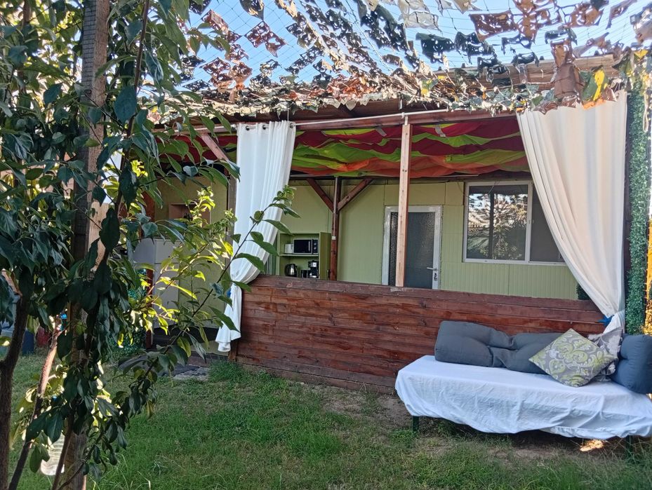 Давам бунгало в Кариани до плаж м.9- 50 евро/вечер.