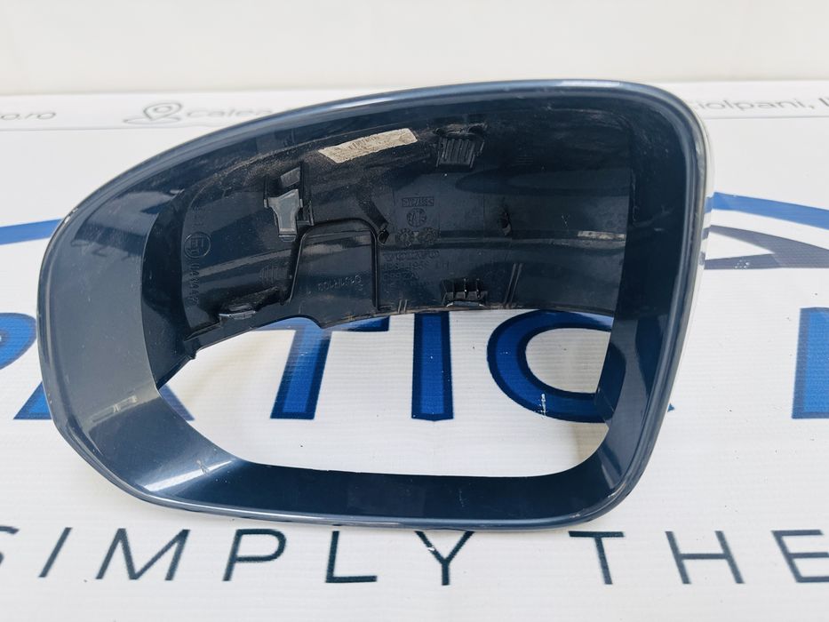 Capac oglinda stanga Volvo XC60 dupa 2016 cod 39844958