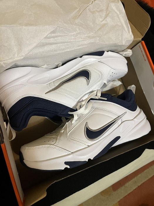 Нови маратонки Найк 44 номер