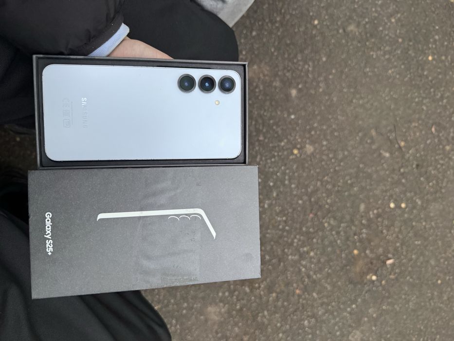 Продам samsung s25+