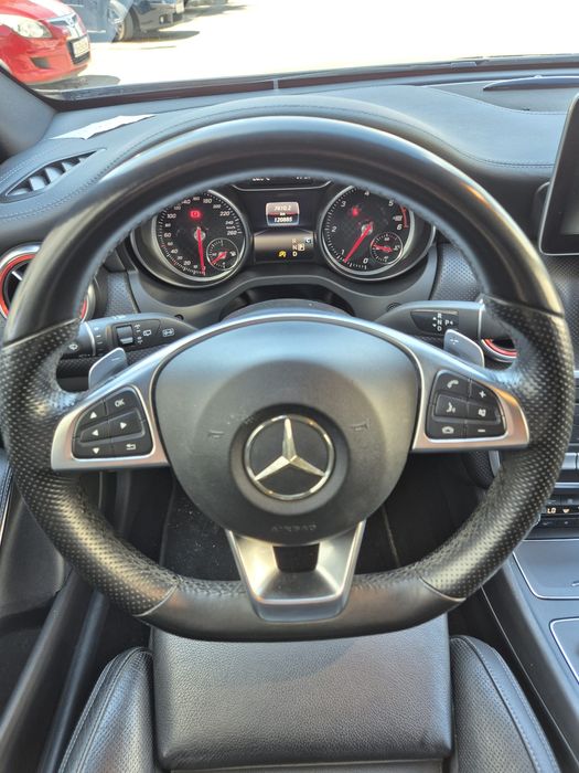 Mercedes-Benz A220 D 4Matic/Plafon negru /Faruri full led adaptive