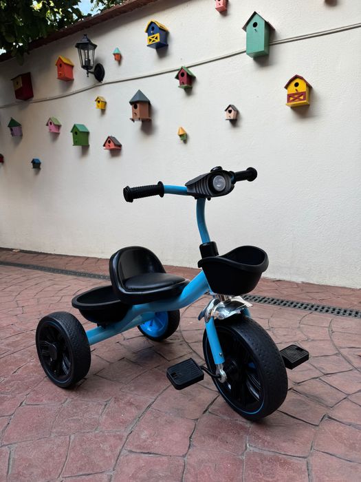 Tricicletă albastra