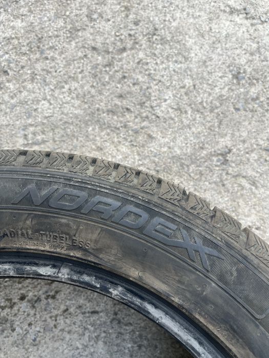 Зимни гуми 225/55/17 (почти не карани)