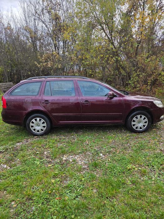 SKODA Octavia 2013 — imagine 1